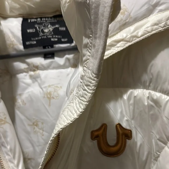 True Religion Women's Cream Puffer Jacket - Picture 2 of 4